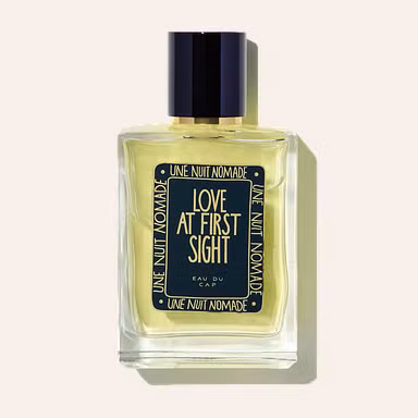 Une Nuit Nomade Love at First Sight