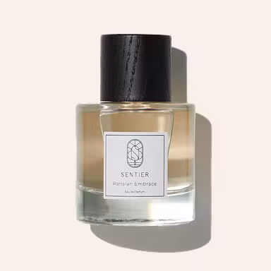 Sentier Parisian Embrace